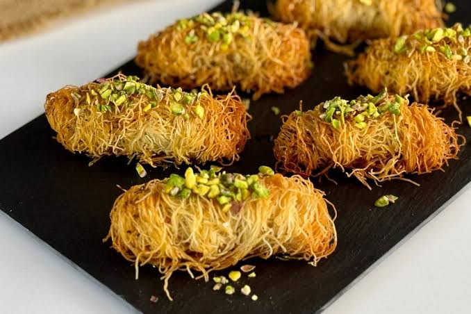 Kaymaklı Sarma Kadayıf